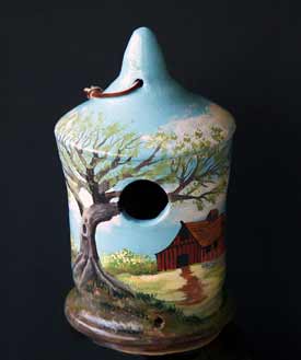 Farmhouse Scene Birdhouse